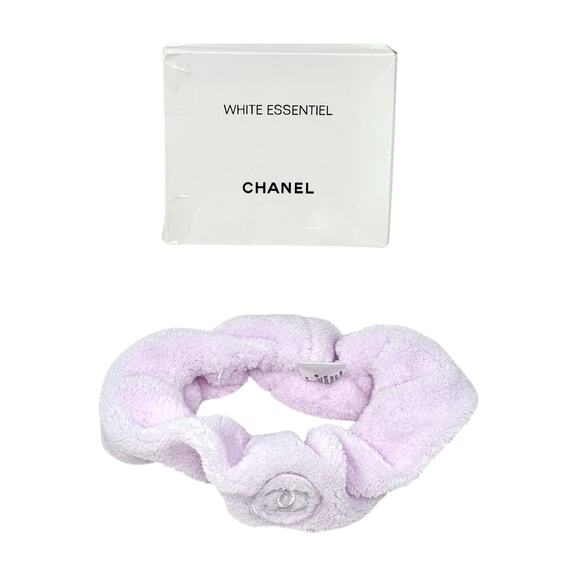Chanel ‘White Essentiel’ Hair Band - Picture 3 of 16